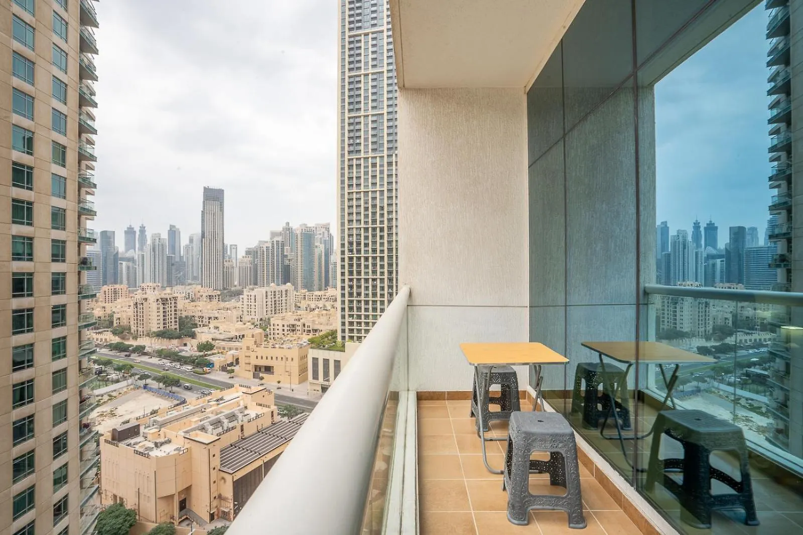 Rh- Studio Retreat, Walk Away To Burj Khalifa And Dubai Mall 아랍에미리트